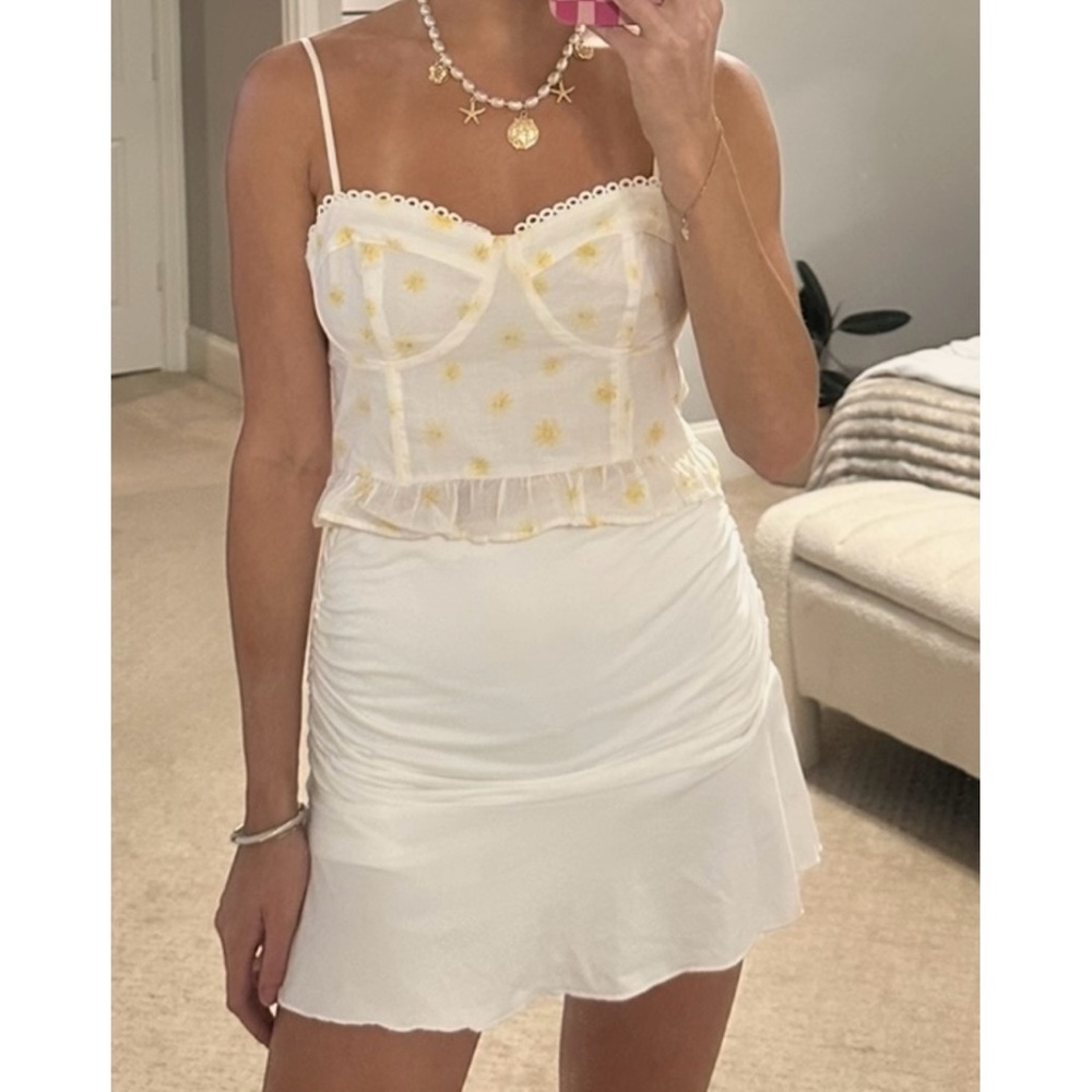Forever 21 White and Yellow Floral tank
